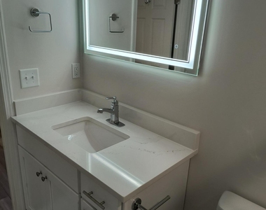 1309 Hudson Avenue - Photo Thumbnail 12