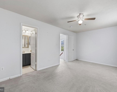 1518 Deep Gorge Court - Photo Thumbnail 21