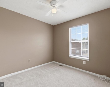 1518 Deep Gorge Court - Photo Thumbnail 16