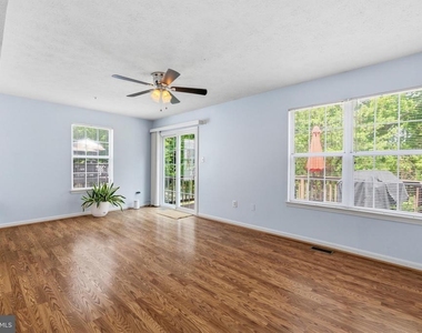 1518 Deep Gorge Court - Photo Thumbnail 11