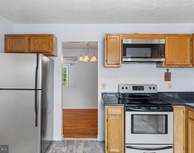 1518 Deep Gorge Court - Photo Thumbnail 6