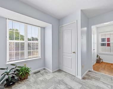 1518 Deep Gorge Court - Photo Thumbnail 7