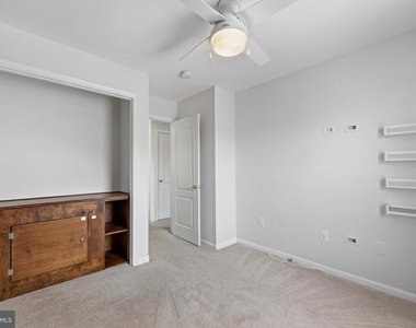 1518 Deep Gorge Court - Photo Thumbnail 15