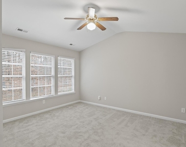 400 Berlin Way - Photo Thumbnail 19