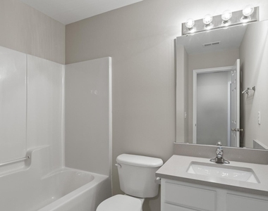 400 Berlin Way - Photo Thumbnail 26