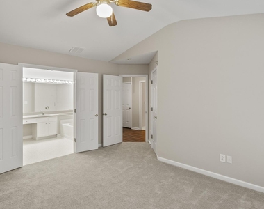 400 Berlin Way - Photo Thumbnail 18