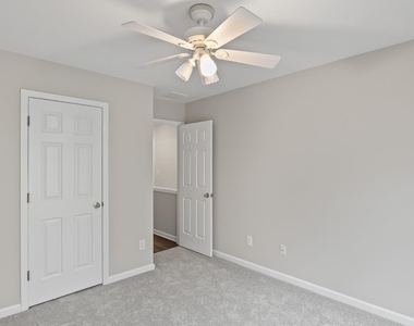 400 Berlin Way - Photo Thumbnail 28