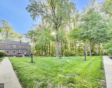 1716 E West Highway - Photo Thumbnail 21