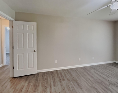 345 Gray Ghost Street - Photo Thumbnail 6