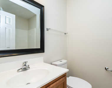 1010 Mica Lamp Court - Photo Thumbnail 19