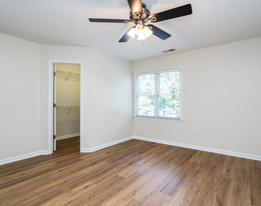 1010 Mica Lamp Court - Photo Thumbnail 14