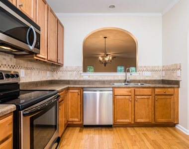 1010 Mica Lamp Court - Photo Thumbnail 4