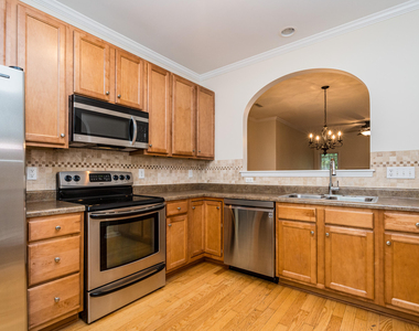 1010 Mica Lamp Court - Photo Thumbnail 3
