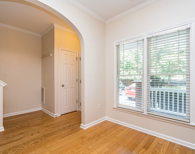 1010 Mica Lamp Court - Photo Thumbnail 6