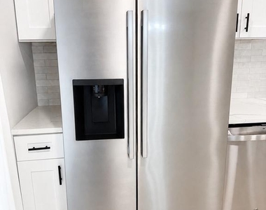 4915 Arctic Terrace - Photo Thumbnail 11