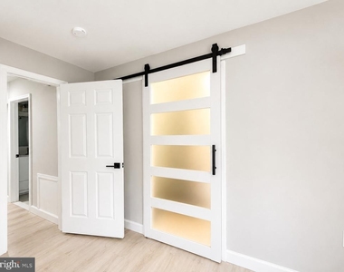 4915 Arctic Terrace - Photo Thumbnail 21