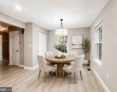 4915 Arctic Terrace - Photo Thumbnail 17