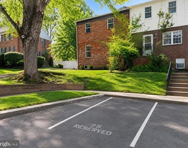 4915 Arctic Terrace - Photo Thumbnail 4