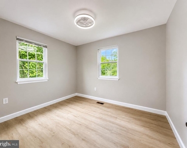4915 Arctic Terrace - Photo Thumbnail 27