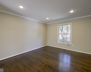 4 Ritchfield Court - Photo Thumbnail 8