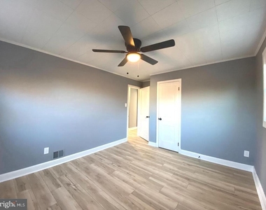 11005 Amherst Avenue - Photo Thumbnail 25