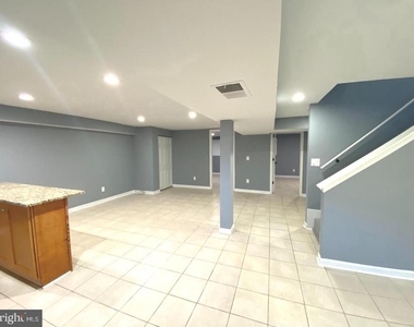 11005 Amherst Avenue - Photo Thumbnail 27