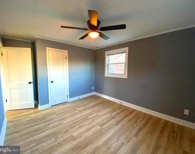 11005 Amherst Avenue - Photo Thumbnail 23