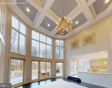 9629 Eagle Ridge Drive - Photo Thumbnail 4