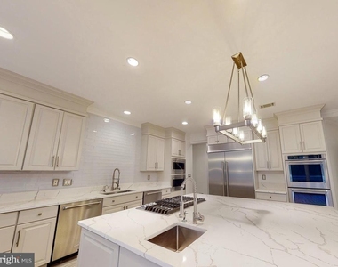9629 Eagle Ridge Drive - Photo Thumbnail 18