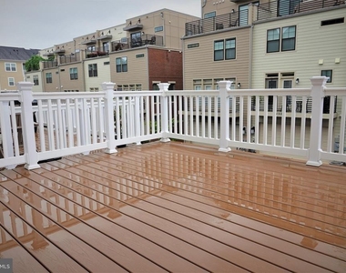 219 Baldwin Street - Photo Thumbnail 22