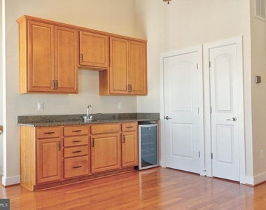 219 Baldwin Street - Photo Thumbnail 19