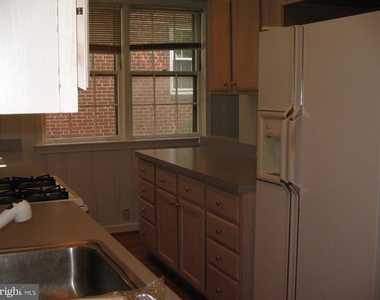 812 Woodside Parkway - Photo Thumbnail 22