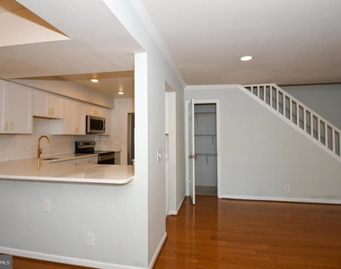 10715 Hampton Mill - Photo Thumbnail 12