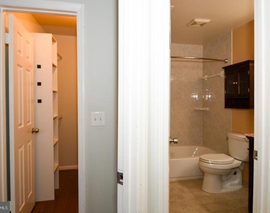 10715 Hampton Mill - Photo Thumbnail 15