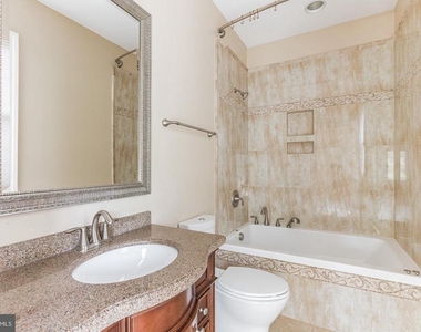 7607 Newmarket Drive - Photo Thumbnail 19