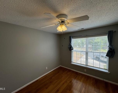 102 Alice Court - Photo Thumbnail 24