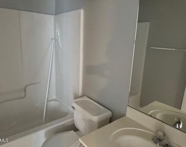 102 Alice Court - Photo Thumbnail 28