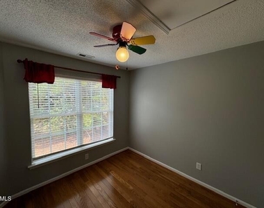 102 Alice Court - Photo Thumbnail 26