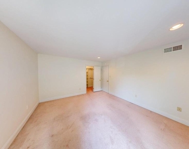 2114 Bonnywood Lane - Photo Thumbnail 10