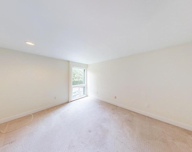2114 Bonnywood Lane - Photo Thumbnail 9