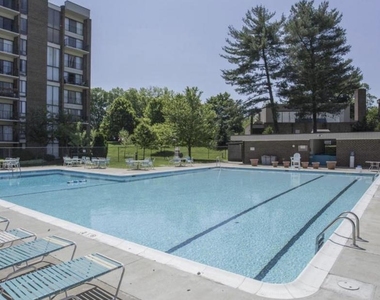 2114 Bonnywood Lane - Photo Thumbnail 12