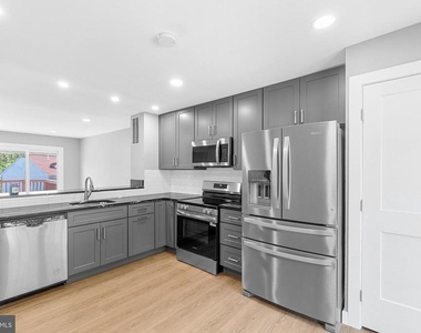11409 Berland Place - Photo Thumbnail 2