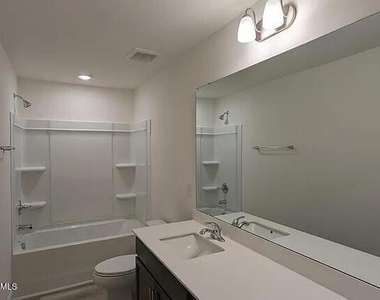 1233 Weavers Trace Drive - Photo Thumbnail 7