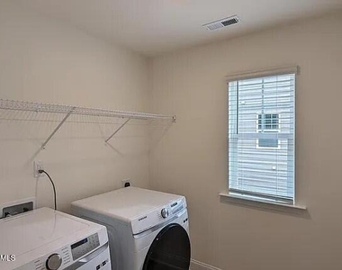 1233 Weavers Trace Drive - Photo Thumbnail 13