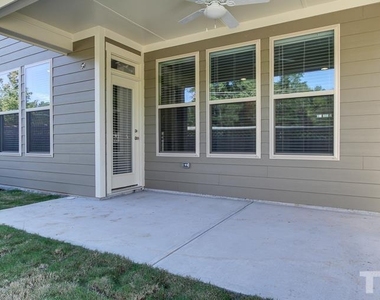 213 Begen Street - Photo Thumbnail 22