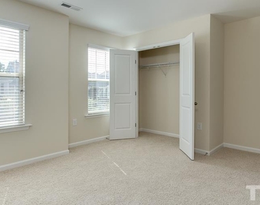 213 Begen Street - Photo Thumbnail 20