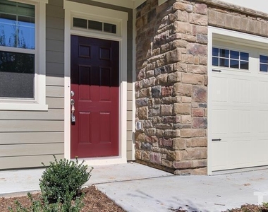 213 Begen Street - Photo Thumbnail 23