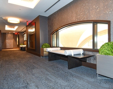 8302 Woodmont Avenue - Photo Thumbnail 20