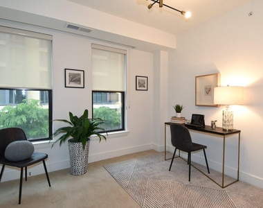 8302 Woodmont Avenue - Photo Thumbnail 14