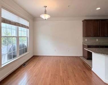 121 Autumn View Drive - Photo Thumbnail 16